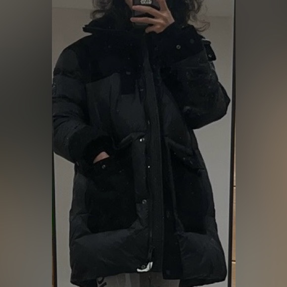 MOOSE KNUCKLES
Murdock Down Puffer Jacket Light Weight - Picture 10 of 11